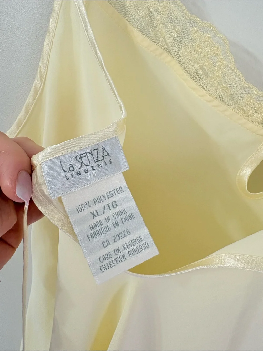 LA SENZA VINTAGE Butter Yellow Nightie Lace Hem Keyhole Sexy Slip Dress XL Y2K - Picture 3 of 4